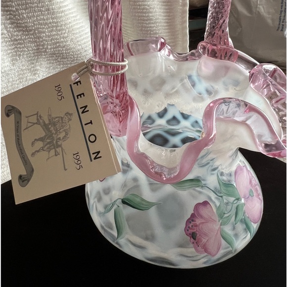 Fenton Art Glass 1995 Lynn Fenton Signature Series Hand Painted Trellis Basket - Picture 3 of 13